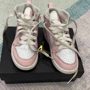 Jordan Kids Sneakers in Pink and White